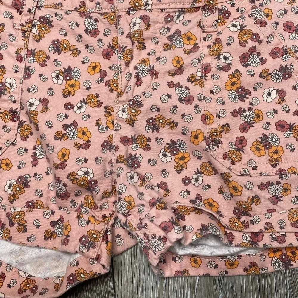 The Children’s Place Girl Floral Shorts Size 5